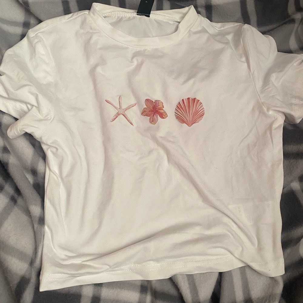 Beach shell crop top🐚